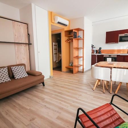 Les Halles Positives, Draps Compris Sarlat-la-Canéda Exteriér fotografie